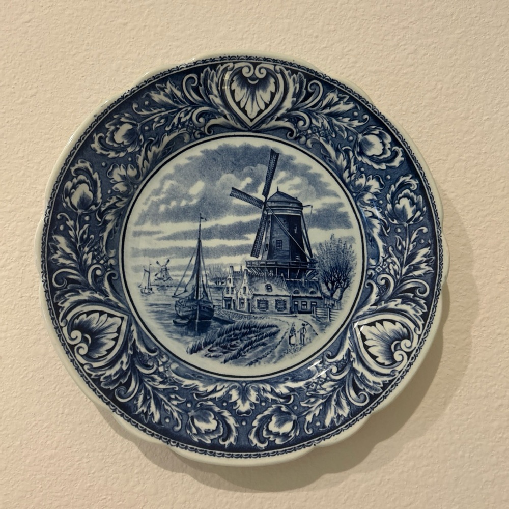 Deft Blue Windmill Decorative Plate